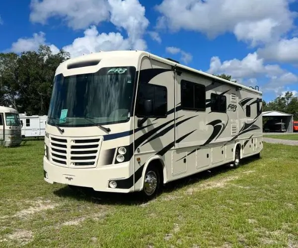 RVs-car-detailing-melbourne-fl