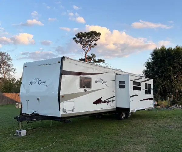 exterior-rv-detailing-and-deep-wash-service